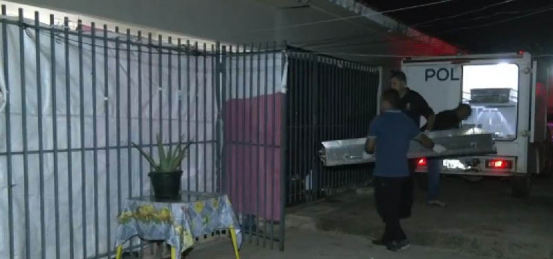 Mulher é assassinada pelo marido com pelo menos 10 facadas em discussão