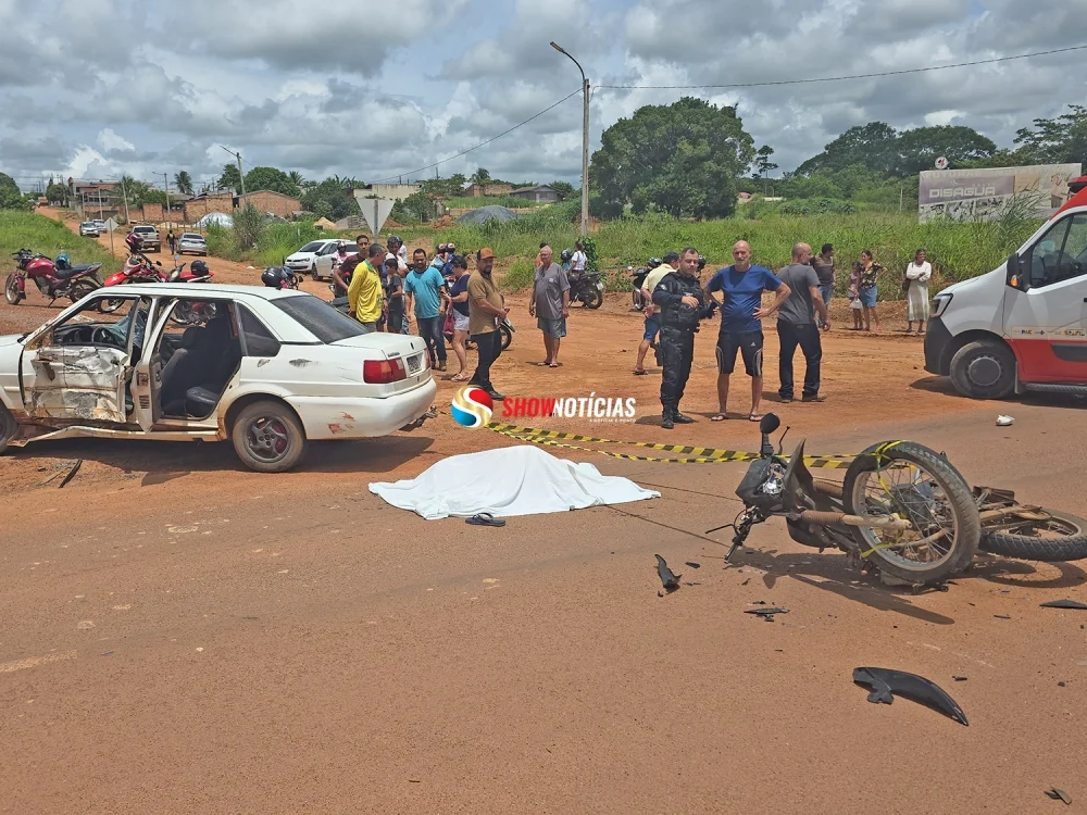 Jovem de 20 anos morre em grave acidente entre motocicleta e carro