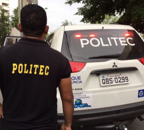 Dois morrem em acidente entre moto e carreta na BR-070