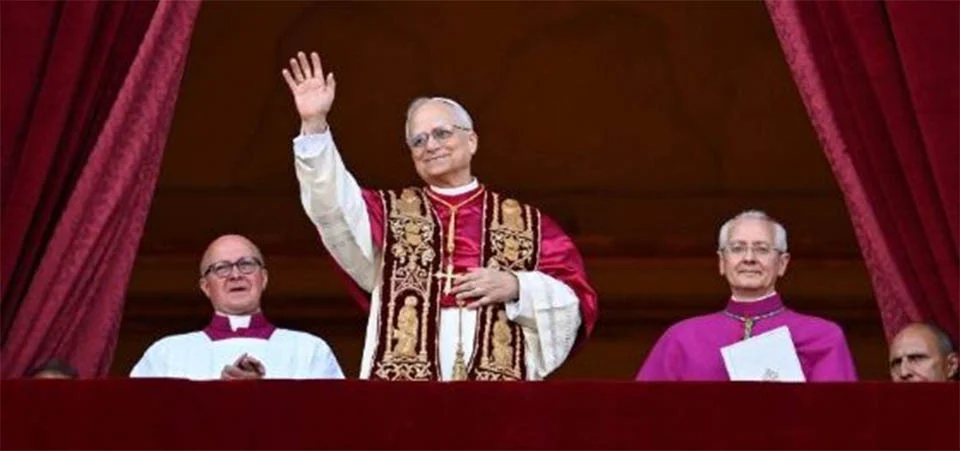 Americano Robert Prevost é anunciado como novo papa