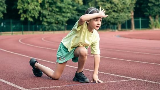 Crianças e adolescentes podem praticar corrida? Especialistas explicam os cuidados e as distâncias por idade