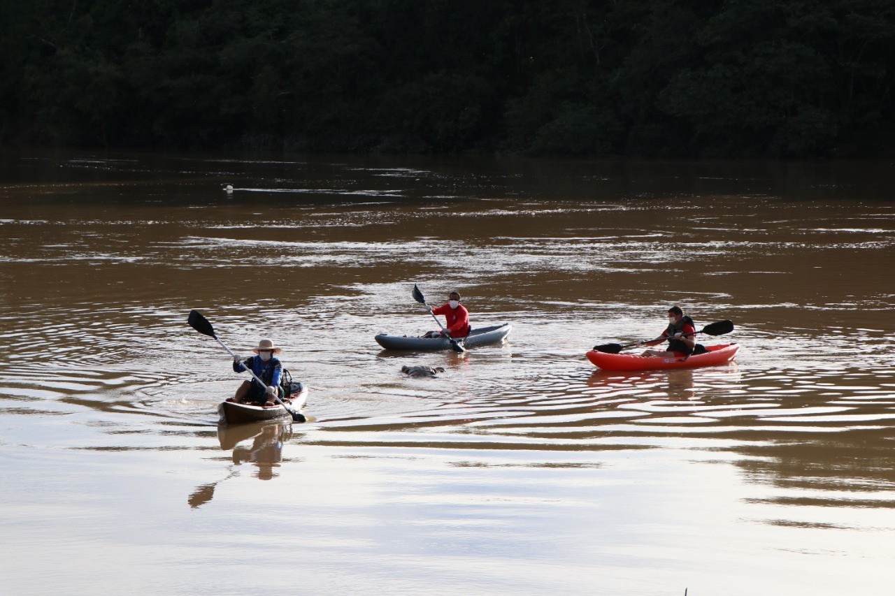 Grupo de amigos encontra corpo em decomposição no rio Teles Pires