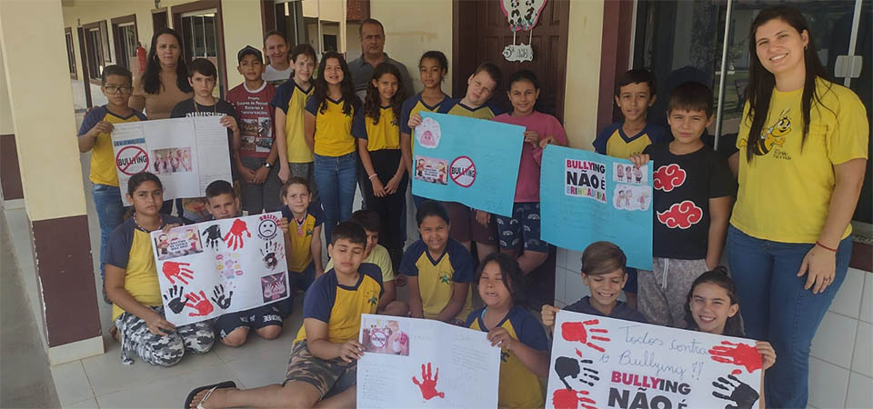 Itanhangá: Alunos desenvolvem projeto para conscientizar sobre os malefícios do bullying. Fotos e vídeo