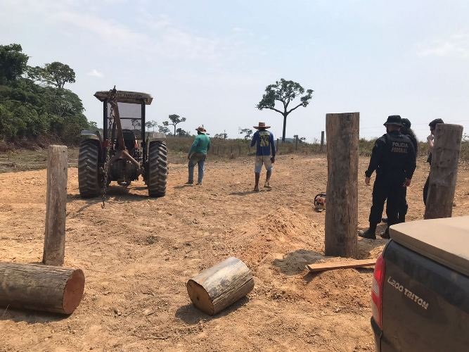 Ipiranga: Seis trabalhadores são ameaçados de morte e fogem para mata