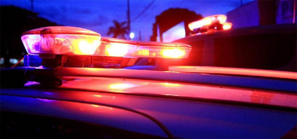 Mãe implora pela vida do filho, mas bandido ignora e mata rapaz