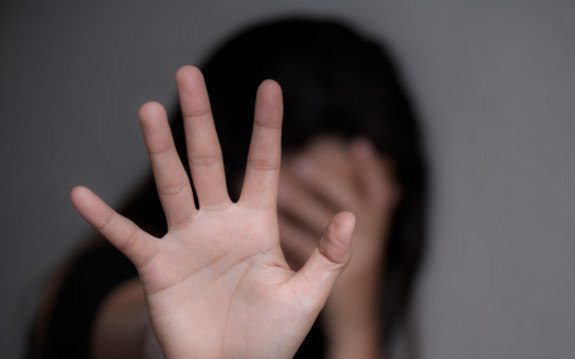 Menina de 11 anos que teve aborto negado volta a engravidar por estupro