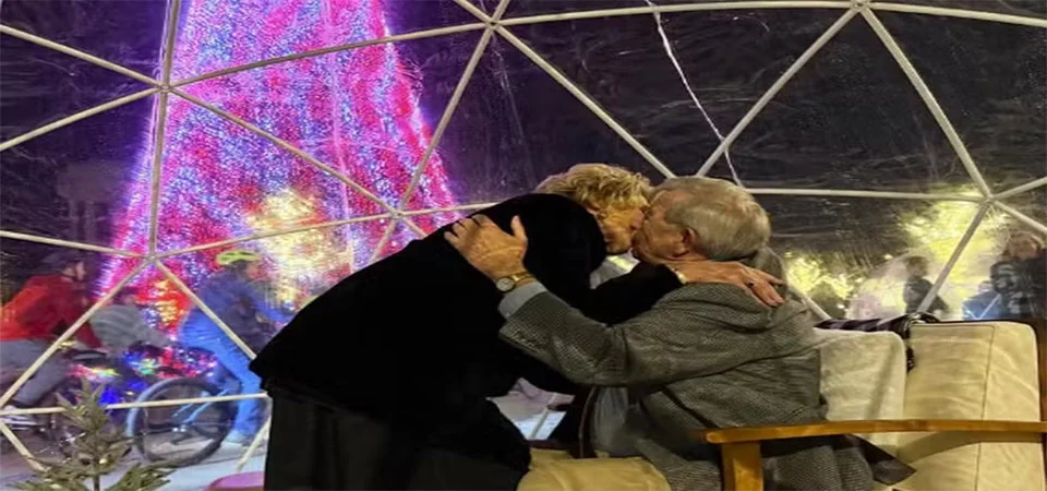 Idosos ficam noivos após serem vizinhos por mais de 40 anos; veja vídeo