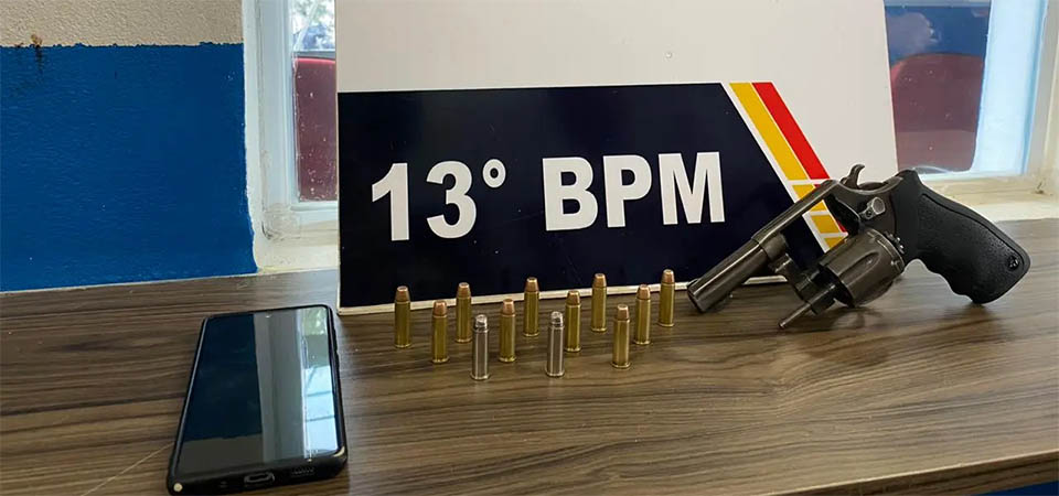 Presa com arma, garota diz ter arrancado coração de rival de facção