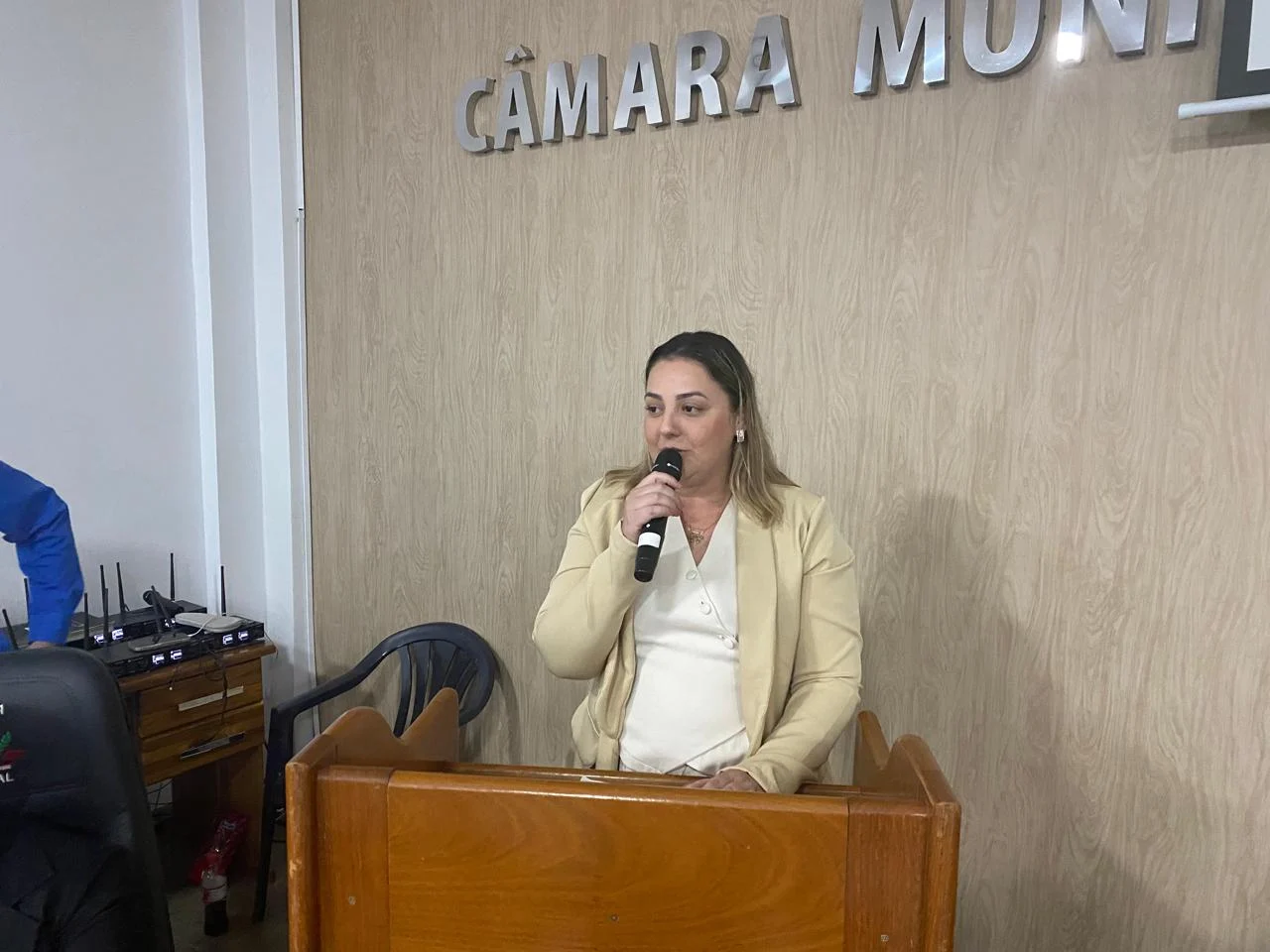 Projeto da Vereadora Fran Padilha que pede instalação de câmeras nos veículos escolares é aprovado