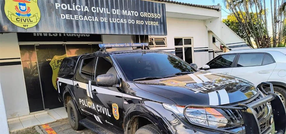 Policiais civis agem rápido e salvam criança que engasgou em delegacia
