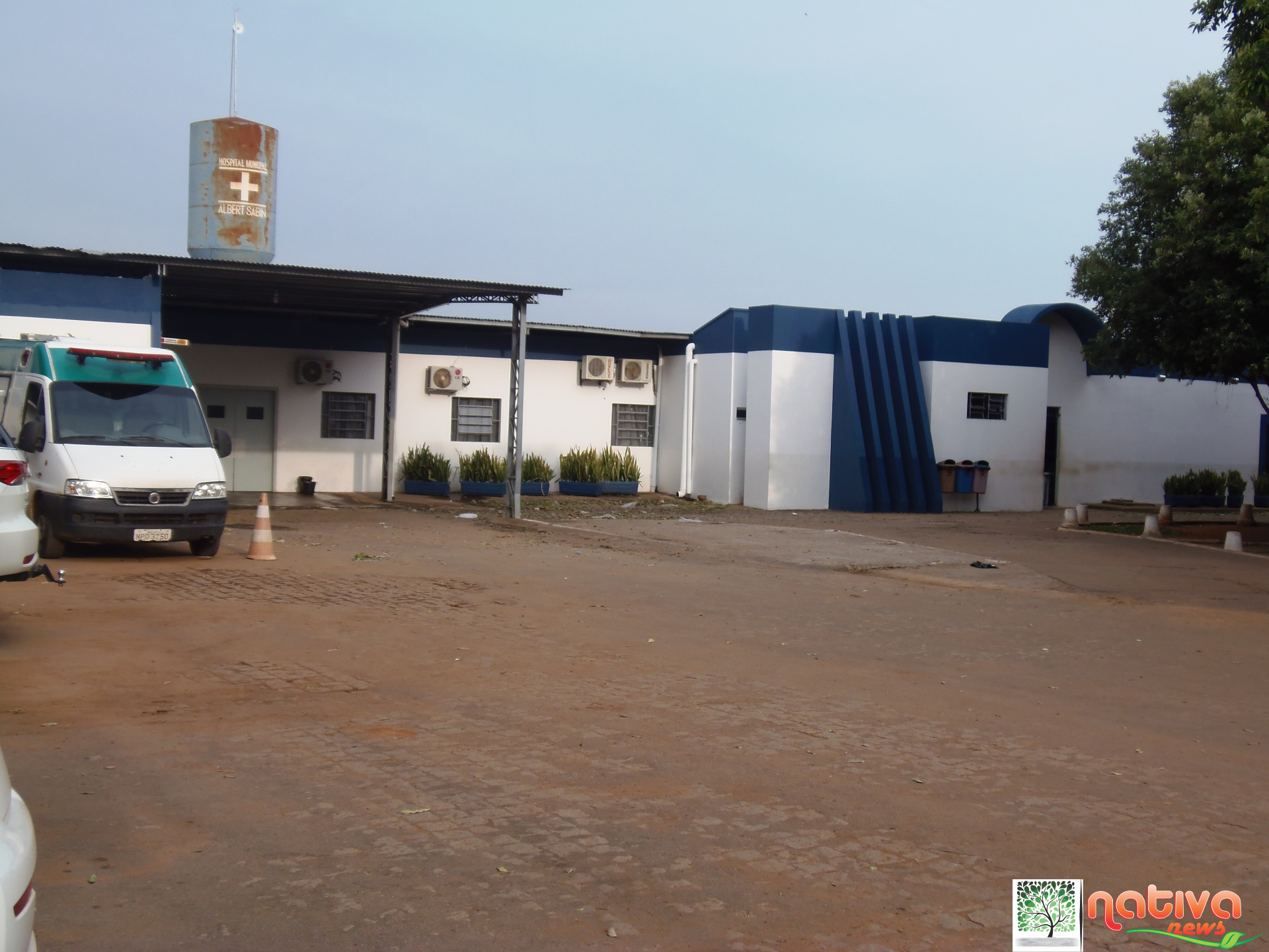 Garoto sofre fraturas e tem pulmão perfurado após cair e trator passar por cima