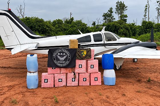 PF prende dono de fazenda usada para receber aviões carregados de cocaína da Bolívia