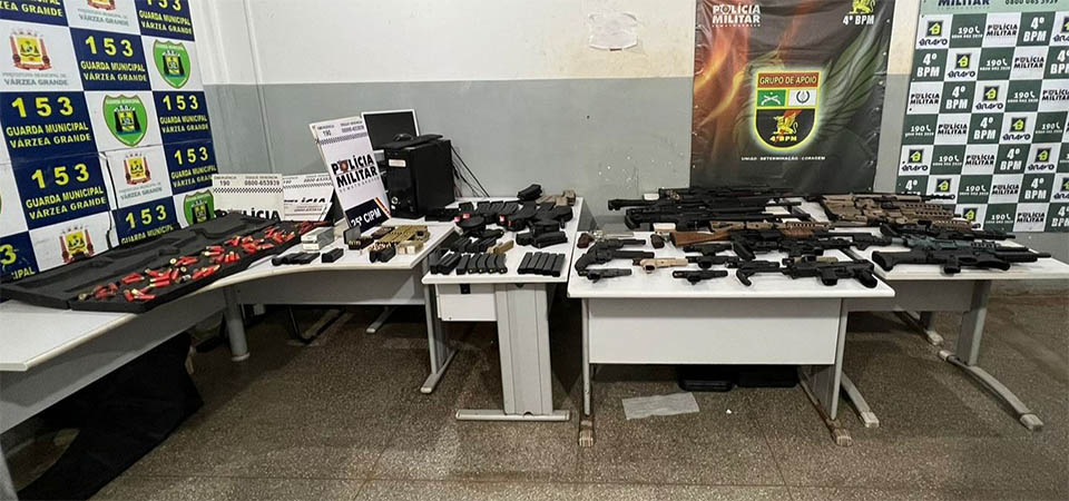 Polícia Militar desarticula quadrilha e apreende 31 armas de fogo