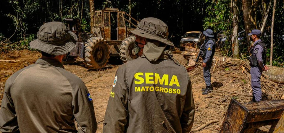 Sema embargou área equivalente a 300 mil campos de futebol em MT
