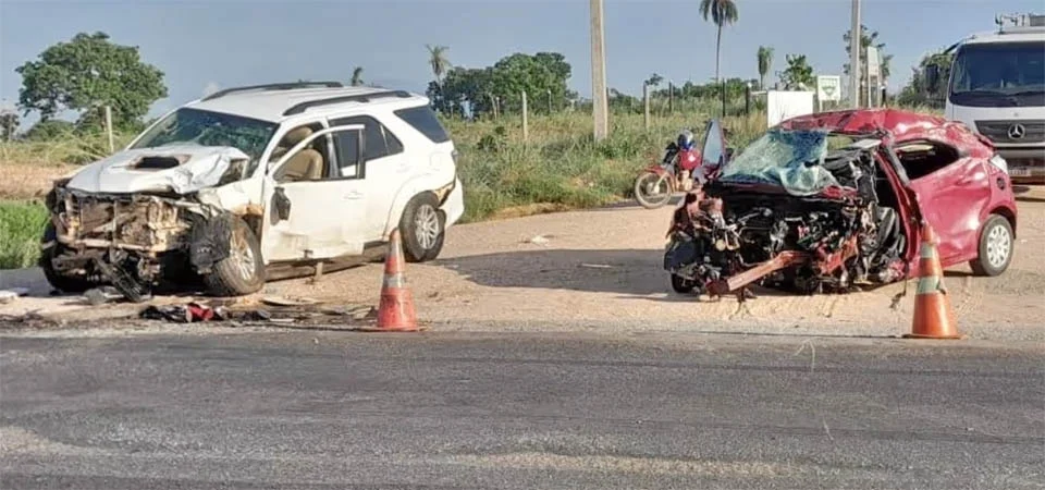 Pai, filha e tia morrem em violento acidente ao retornar de velório na BR 070