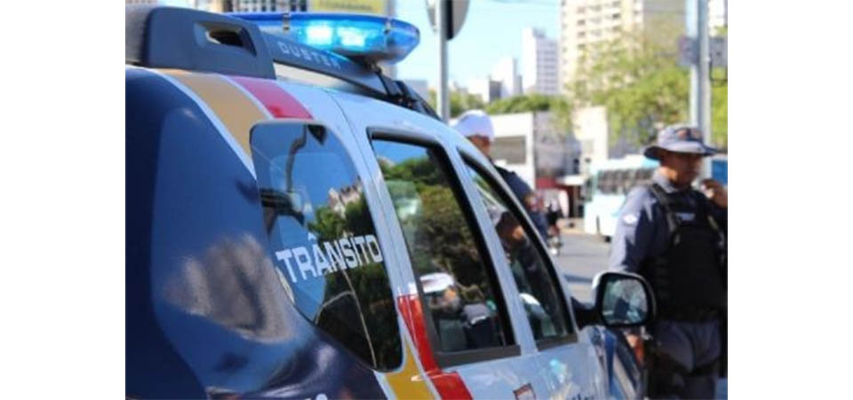 Idoso é encontrado morto após vizinhos ouvirem tiros em sua casa