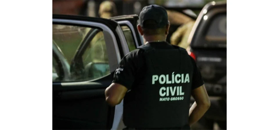 Pedreiro invade casa e estupra adolescente de 17 anos