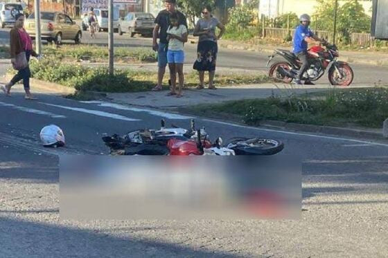 Motorista bêbado invade pista, bate em moto e mata mulher