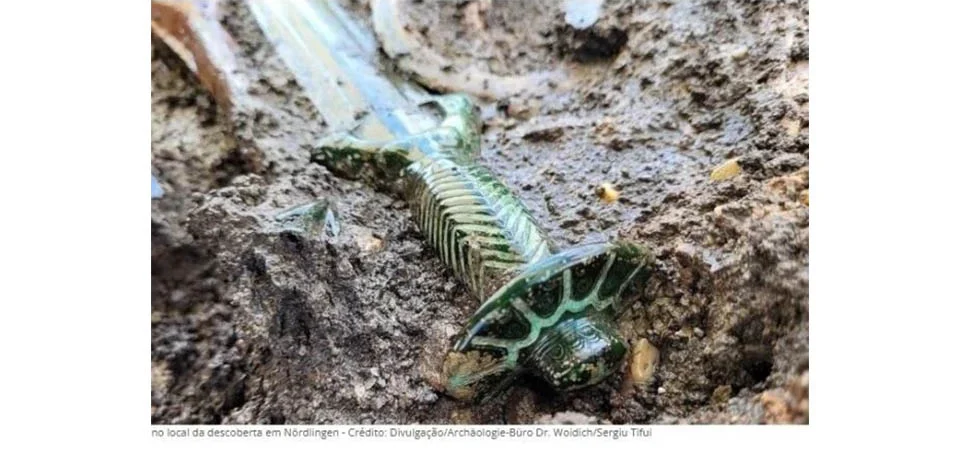 Espada de bronze com cerca de 3.400 anos é encontrada na Alemanha