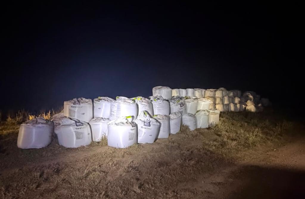 Polícia Civil recupera carga de 273 toneladas de defensivos furtada de propriedade rural