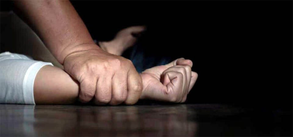 Homem estupra colega de trabalho em fazenda