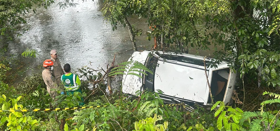 Mulher morre em acidente na MT-320; crianças são socorridas