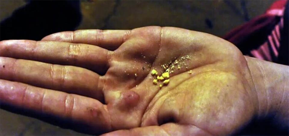 Homem tenta vender a filha de 2 anos por R$ 65 para usar crack