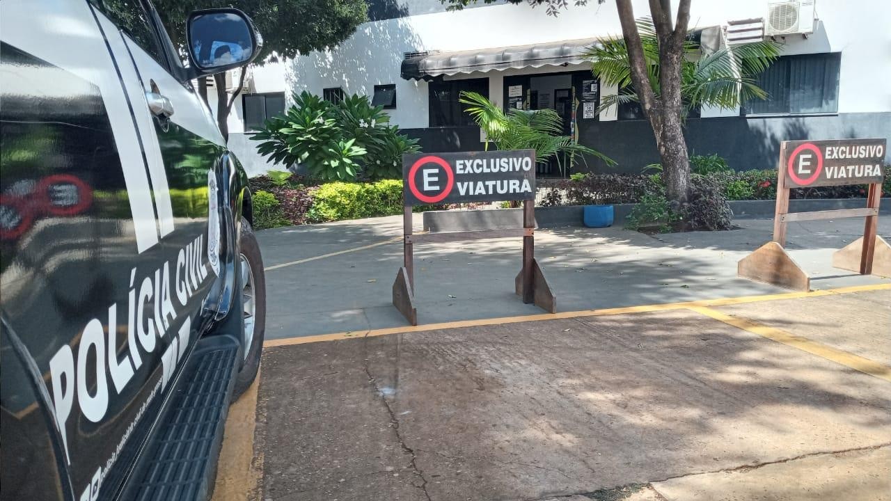 Homem se passar por policial e tentar extorquir morador em R$ 16 mil após trocar mensagens íntimas