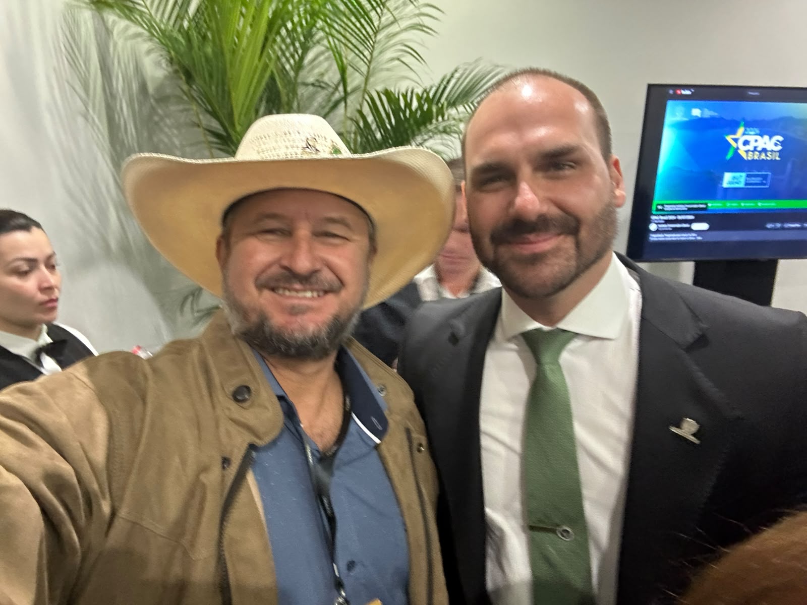 Cattani é o escolhido de Eduardo Bolsonaro para deputado estadual em Mato Grosso. Vídeo