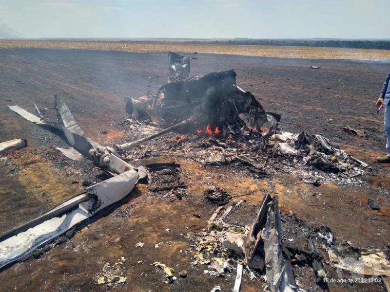 Helicóptero usado para tráfico cai em MT e piloto é hospitalizado