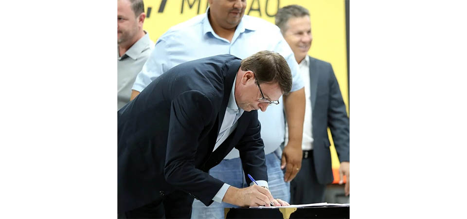 Itanhangá: Prefeitura inicia ano de 2024, com muito trabalho e com assinaturas de convenio com o governo