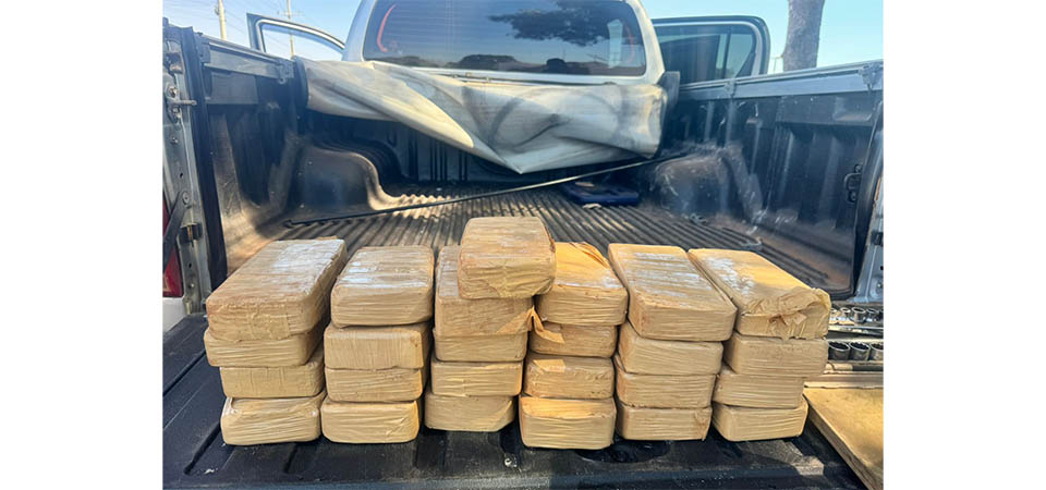 Irmãos são presos em flagrante transportando 25 tabletes de cocaína na MT-246