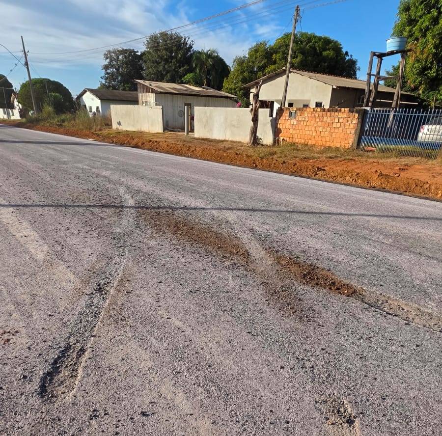 Itanhangá: Polícia Militar é acionada após causarem dano no asfalto em construção, suspeito conduzido