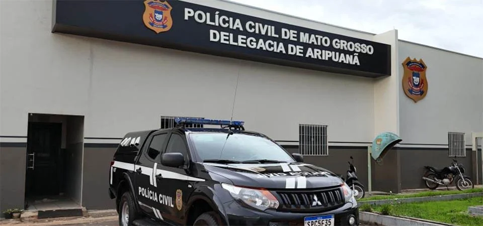 Homem é morto a tiros e Polícia Civil identifica suspeito ligado a facção criminosa