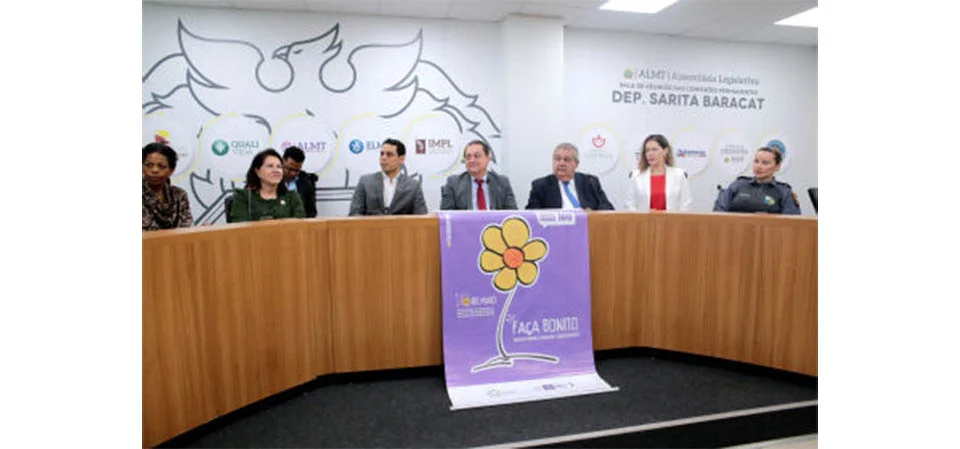 Frente Parlamentar em Defesa da Criança e do Adolescente é instalada