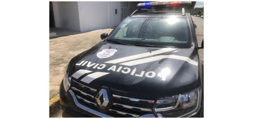 Bandidos rendem funcionários de madeireira e levam R$ 28mil