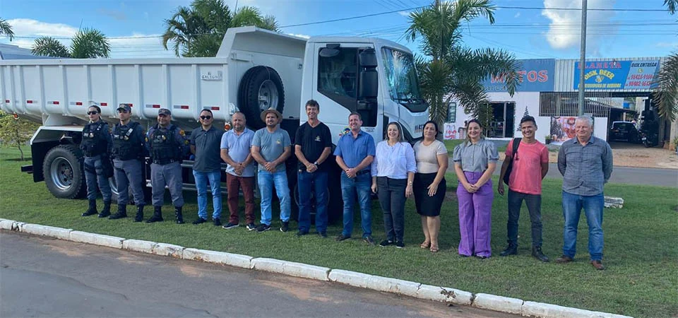 Itanhangá: Prefeitura recebe novo caminhão caçamba que reforçará serviços nas áreas rural e urbana