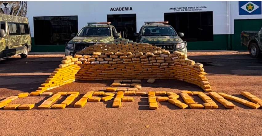 Criminosos capotam veículo e acabam presos com carga milionária de drogas