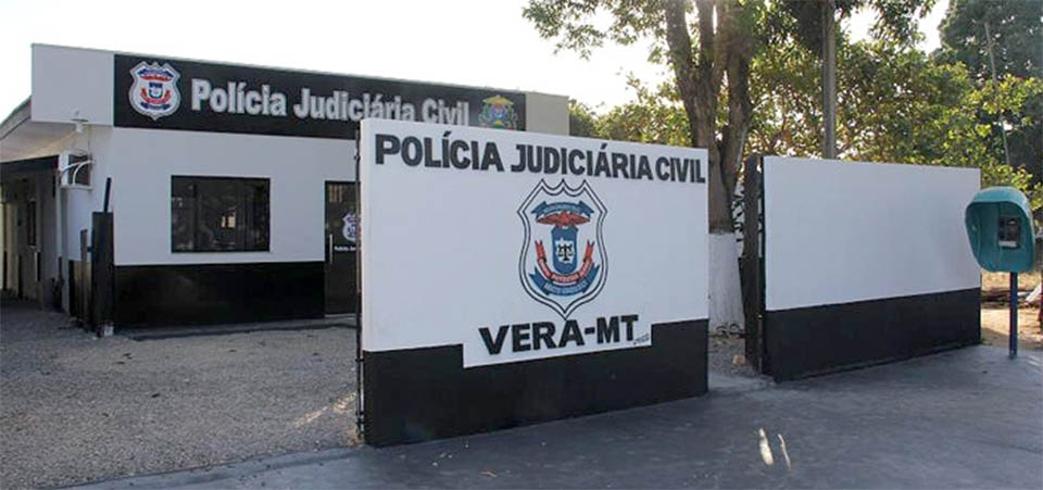 Homem com passagens criminais é encontrado morto dentro de residência