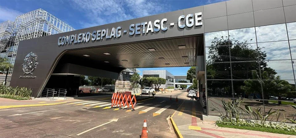 Governo de MT propõe limitar margem de consignados em até 35% sobre salário dos servidores