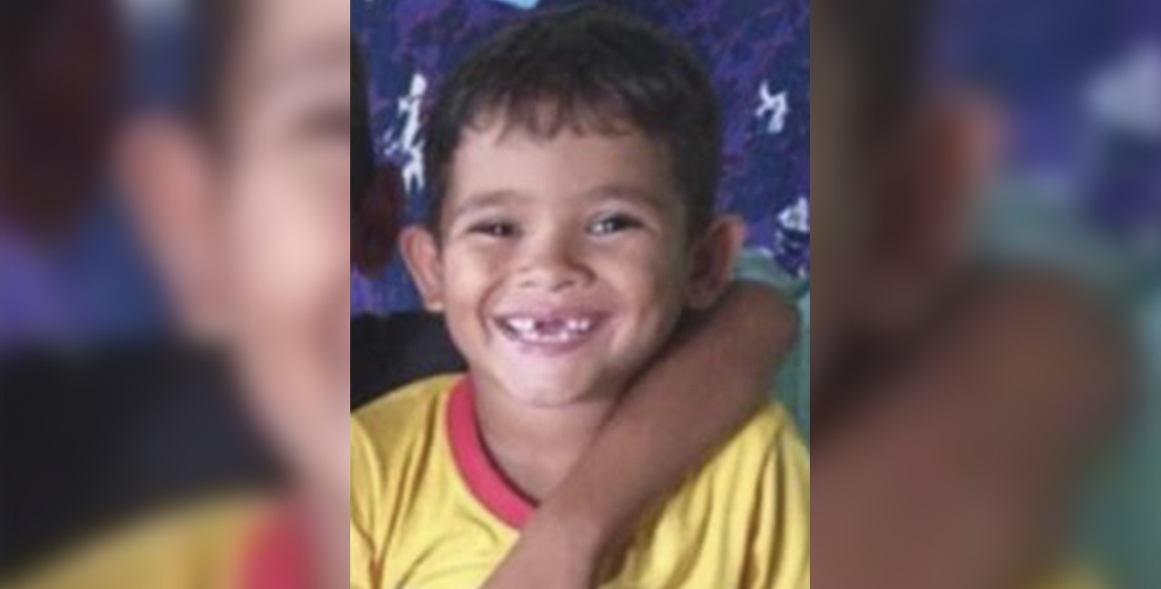 Crianças matam garoto de 5 anos; Eles amarraram menino com fio e o jogaram na represa