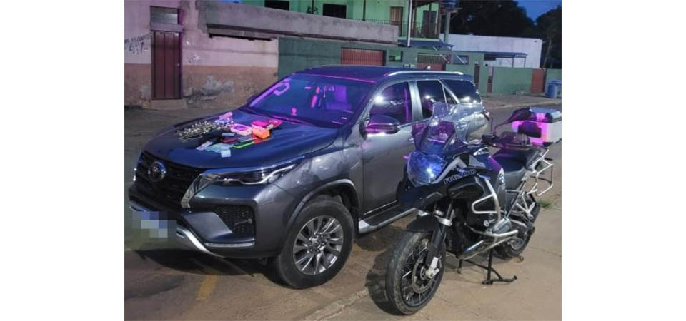 Policia Militar do Vale do Arinos prende quadrilha que roubou moto e caminhonete