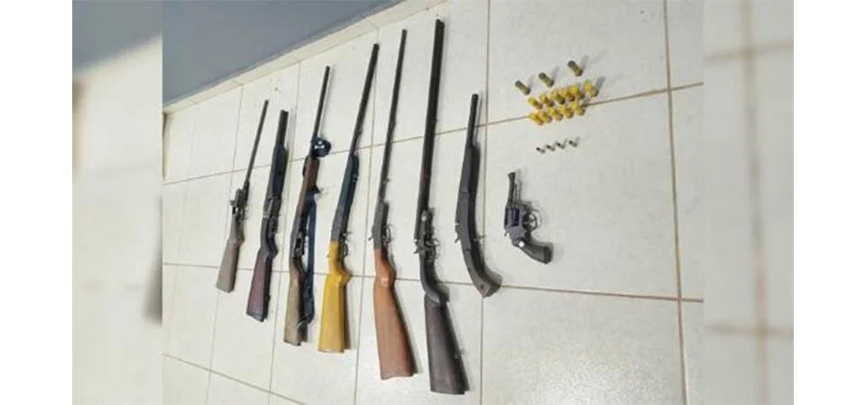 Batalhão Ambiental prende homem com arsenal de armas, munições e carne de animal silvestre