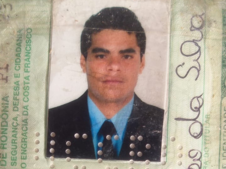 Homem morre com um tiro no peito após beber com o suspeito e ameaçá-lo de morte