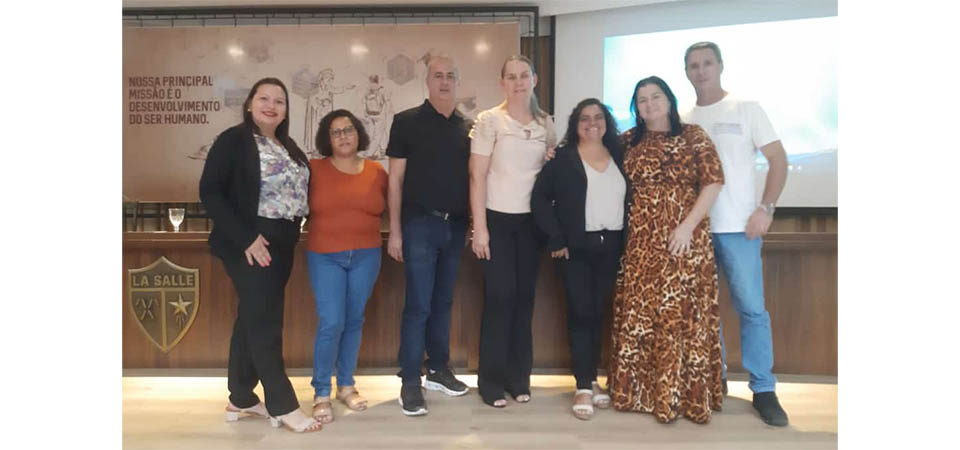 Itanhangá: Secretária de Educação Suzana Bess, diretores e coordenadores Municipal participaram de Workshop de Ciência, Inovação e Tecnologia