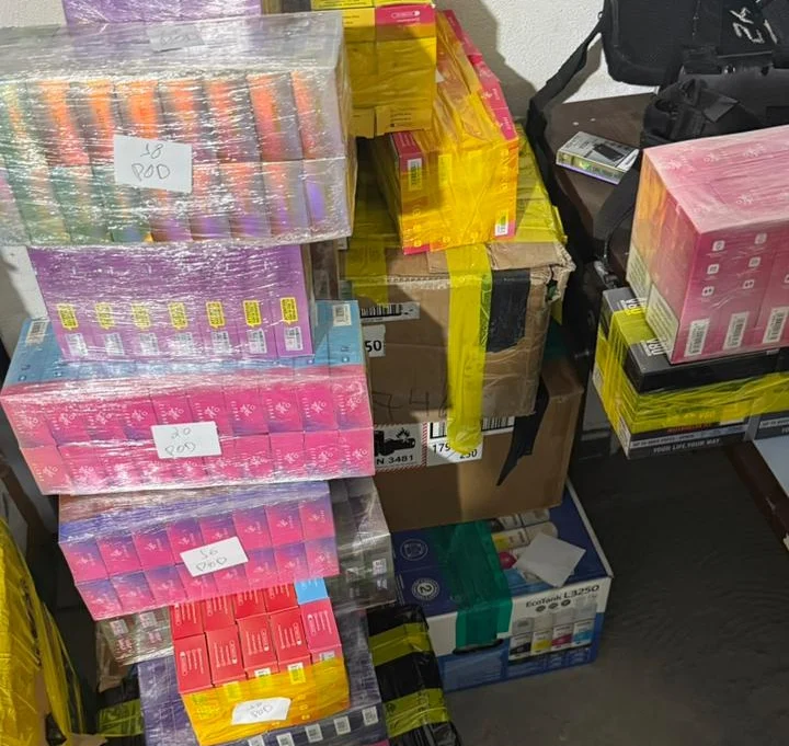 Companhia Raio prende homem com mais de 5 mil cigarros eletrônicos ilegais