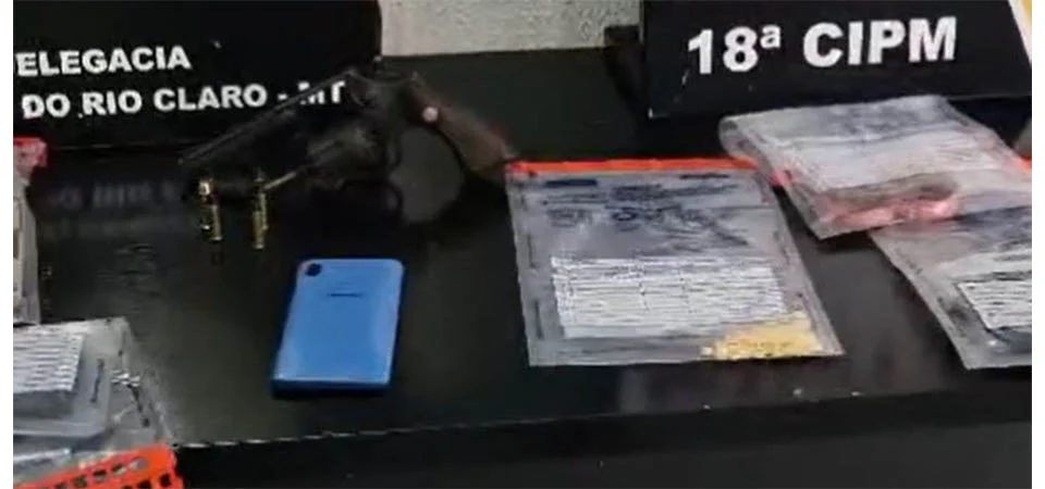 Nova Maringá: Operação apreende droga, armas e celulares