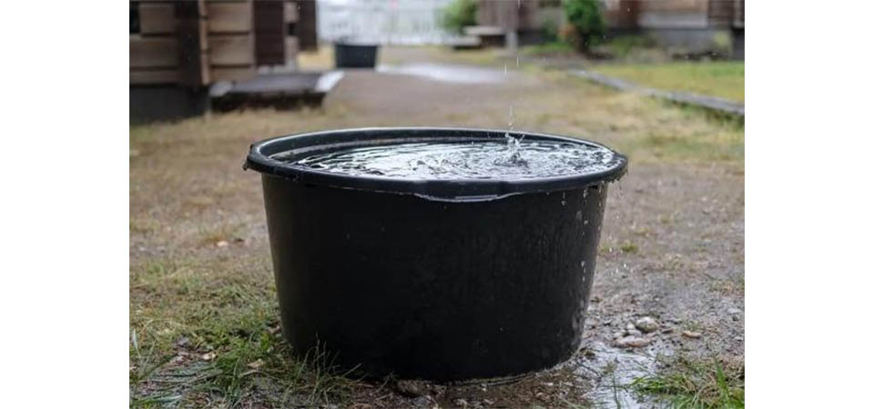 Menino de 6 meses morre afogado durante banho em bacia