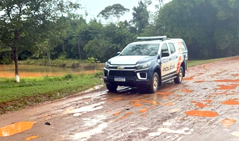Trabalhador de fazenda bate moto em capivara e morre