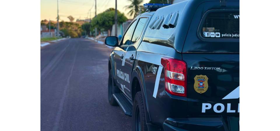 Professor de música e ex são presos por estuprar filhos de 9 e 11 anos para produzir vídeos de pornografia